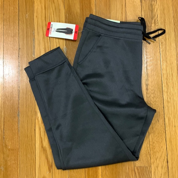 32 Degrees Pants - NWT 32 Degrees Heat Women's Grey Joggers, Size Medium